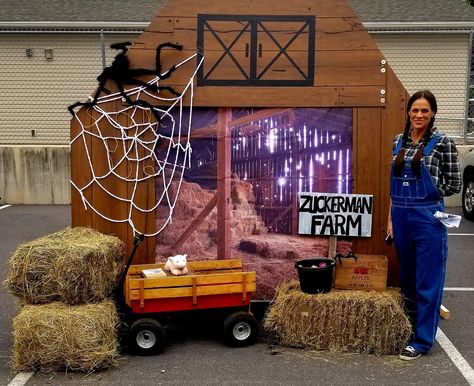 Farm Costumes, Church Halloween, Charlotte’s Web, Halloween Camping, Harvest Fest, Yard Party, Charlotte's Web, Web Themes, Trunk Or Treat