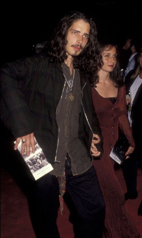 Singles 1992, Susan Silver, Chris Cornell, The Good, Entertainment, Tumblr, Sports, Silver, Hair