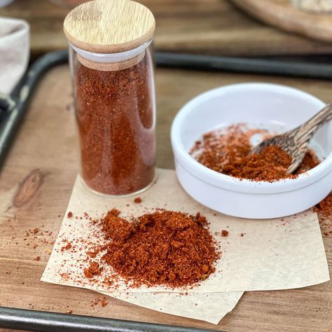 Tajin Seasoning, Tajin Recipes, Dried Chili Peppers, Chili Lime Seasoning, Spice Blends Recipes, Homemade Spice Blends, Mexican Spices, Creole Recipes, Homemade Spices