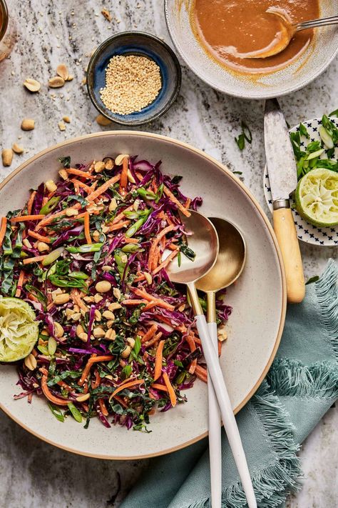 Cabbage Carrot Salad with Tangy Peanut Dressing - Kalejunkie Carrot Salad Dressing, Cabbage Carrot Salad, Cabbage And Carrot Salad, Cold Starters, Kalejunkie Recipes, Cabbage Carrot, College Cooking, Make Shredded Chicken, Bon Apetit