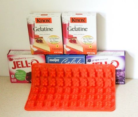 Jello Gummies Recipe, Jello Gummy Bears, Jello Gummies, Gummy Bears Recipe, Gummy Bear Recipe, Making Gummy Bears, Homemade Jello, Homemade Gummy Bears, Homemade Gummies