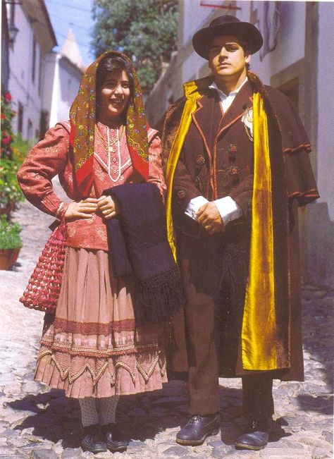 Portugal Clothes, Portuguese Clothing, Authentic Costumes, Green Stockings, The Azores, Portuguese Culture, Colonial History, Stocking Cap, National Dress