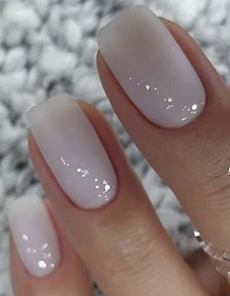 Wedding Nails Ring Finger Design, Square Nails Simple, White Nails Square, Soft White Nails, Torturi Baby Shower, Nails Square, Bride Nails, Nails Simple, Neutral Nails