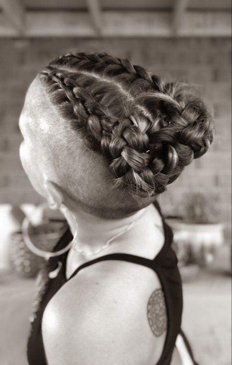 Shesuredid / undercut with braids / August 2020 Viking Braids With Undercut, Viking Hair Shaved Sides, Undercut And Braids, Braided Hairstyles With Undercut, Undercut Wedding Hairstyles, Undercut Braids Hairstyles, Undercut Updo Hairstyles, Undercut With Braids, Braids With Undercut