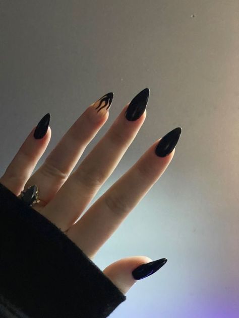 Medium Length Goth Nails, Black Nails With Accent Nail Ring Finger, Black Flame Nails, Halo Nails, Long Black Nails, Classy Almond Nails, Black Almond Nails, Long Almond Nails, Matte Black Nails