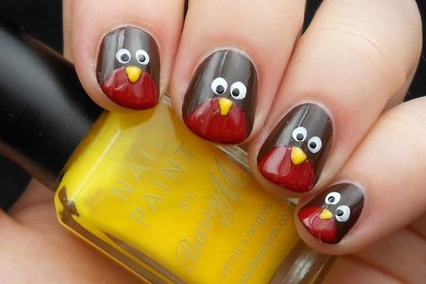 Advent Tutorial: Robin Nail Art Robin Nails, Christmas Nails Blue, Bright Red Nail Polish, Bird Nail Art, Santa Nails, Bright Red Nails, Xmas Nail Art, Thanksgiving Nail Art, Festive Nail Art