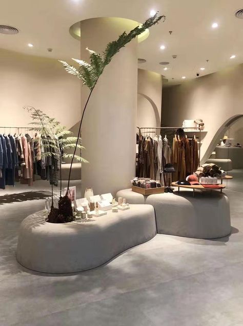 Beach Inspired Interior, Paris Boutique Interior, High End Clothing Store, Store Sitting Area, Fitting Room Design, Modern Boutique Interior, Fashion Retail Interior, Luxury Clothing Store, Fashion Store Design