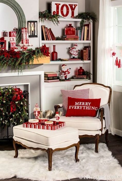 12 Rooms That Are Ultimate Christmas Decor Goals - Society19 UK Bookshelf Christmas Decor, Holiday Bookshelves, Christmas Bookshelf, Christmas Decorations Apartment, Decor Ideas For Living Room, Cute Christmas Decorations, Silver Christmas Decorations, Classic Christmas Decorations, Christmas Tree Tops