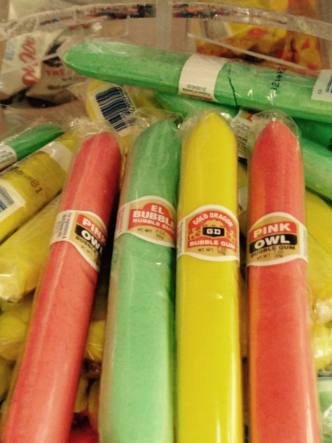 Bubble gum cigars were a fun treat in the early 1970s Bubble Gum Cigars, Old School Candy, Penny Candy, Nostalgic Candy, Retro Candy, Childhood Memories 70s, Good Old Days, Vintage Candy, Blast From The Past