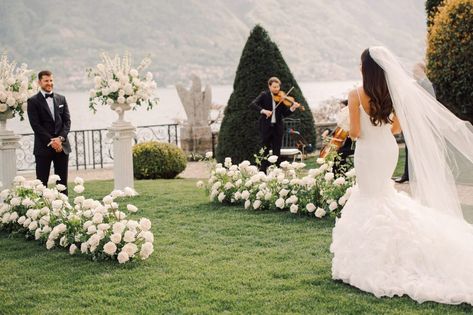 A Romantic Elopement on Lake Como with "House of Gucci" Flair ~ WedLuxe Media Lake Como Italy Elopement, Lake Como Wedding Venues, Lake Como Elopement, Gucci Wedding, Italian Elopement, Room Nook, Vegas Bride, Italy Elopement, Image Love