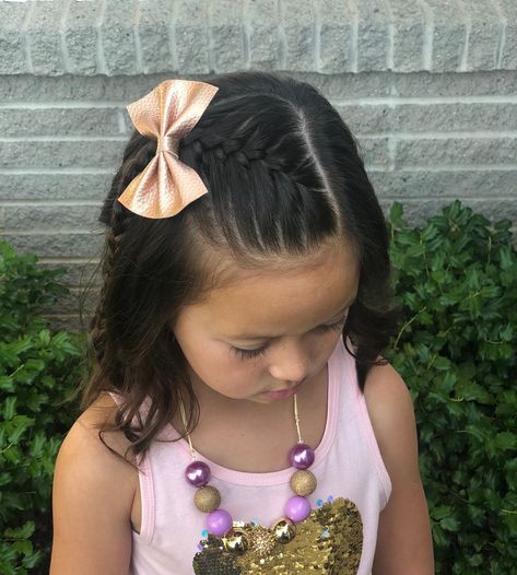 Sofia The First Hairstyle, Toddler French Braid Hairstyles, Toddler Girl Wedding Hair, French Braid Hairstyles For Kids, Toddler French Braid, Kids French Braids, French Braid On Yourself, Simple French Braid, Child Hairstyles