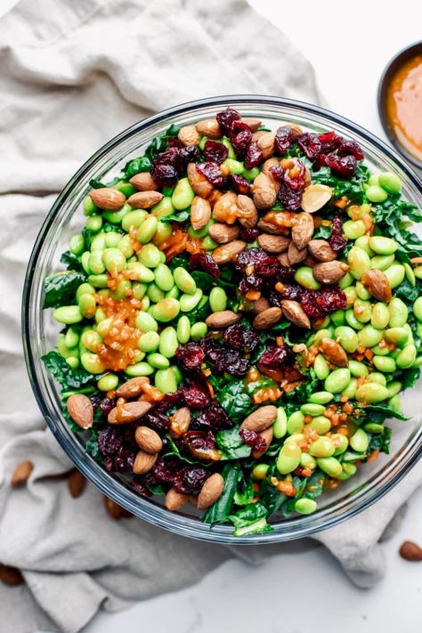 This asian-inspired edamame salad is full of texture and lots of flavor! It has a little bit of sweet and a little bit of salty flavors. Enjoy as a simple side salad or make for a healthy meal prep! It's so easy to make and is so tasty. | asimplepalate.com #salad #healthy #mealprep #edamame Edamame Recipes Salad, Crunchy Kale, Asian Vegetarian Recipes, Edamame Salad, Salad Healthy, Vegan Salad Recipes, Green Stuff, Easy Family Dinners, Vegan Salad