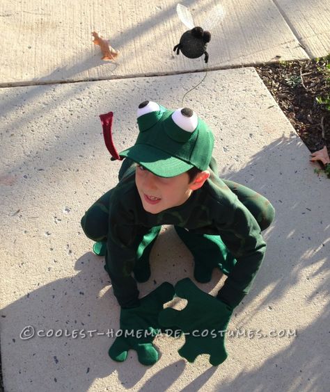 Fantastic Frog Costume for a First Grader Frog Costume Kids, Frog Dress, School Spirit Days, Beast Costume, Frog Costume, Boy Diy, Animal Costumes, Homemade Costumes, Mermaid Costume