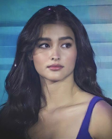 Liza Soberano Makeup, Filipina Makeup, Pretty Nose, Liza Soberano, Straight Blonde Hair, Feminine Women, Beauty Goals, Makeup Looks Tutorial, Beauty Shoot