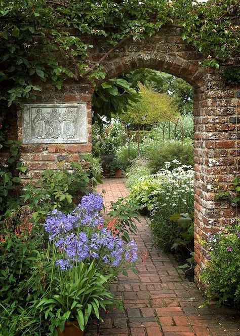 Gothic Garden, Cottage Garden Design, Walled Garden, Castle Garden, Garden Pathway, Gorgeous Gardens, Garden Lovers, Garden Cottage, Garden Gates