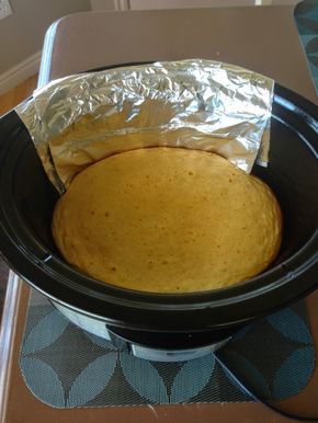 Prutpot Resepte, Crock Pot Cornbread, Crockpot Cornbread, Crockpot Sides, Crockpot Bread, Slow Cooker Fajitas, Slow Cooker Ratatouille, How To Make Cornbread, Slow Cooker Bread