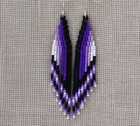 Shoulder Duster Earrings. Native American Earrings Inspired. Beautiful Beaded Earring, Shoulder Duster Earrings, Duster Earrings, Earrings Native American, Jewelry Sets Handmade, Lavender Earrings, Stitching Ideas, Beaded Earrings Native, Native American Earrings