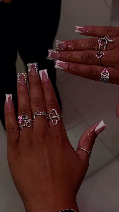 Pandora Rings On Hand, Rings On Hand, Dope Jewelry Accessories, Hard Nails, Colored Acrylic Nails, Girly Acrylic Nails, Short Square Acrylic Nails, Acrylic Nails Coffin Pink, Unique Acrylic Nails