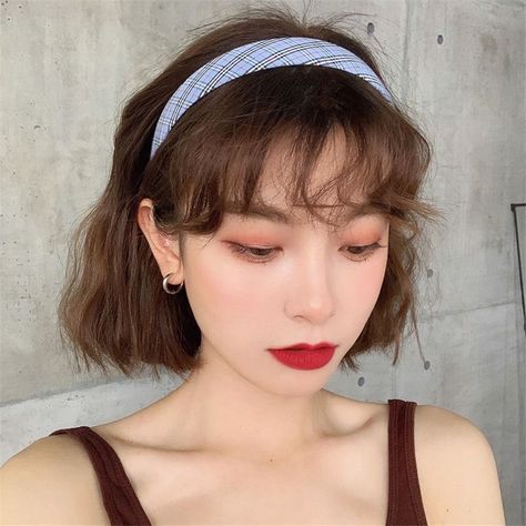 Korean Hairband, Hairstyle Korean, Hairstyle Bob, Hairband Hairstyle, Accessories Korean, Hairstyle Short, Asian Short Hair, Peinados Fáciles Para Cabello Corto, Shot Hair Styles