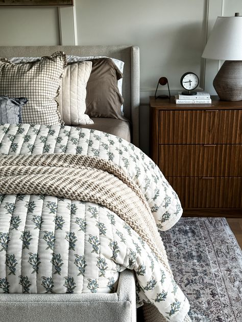 Not White Master Bedding, Target Fall Bedding, Duvet With Quilt, Bedding Ideas With Quilts, Guest Room Comforter Ideas, Queen Bedding Ideas Inspiration, Teal Bedding Ideas Color Combos, Patterned Bedding Ideas, Quilt And Comforter On Bed Layered