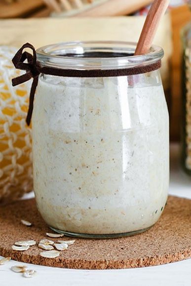 Diy Oatmeal, Homemade Oatmeal, Skin Scrub, Spa Night, Rough Skin, Perfect Skin, Our Body, Baking Soda, Oats