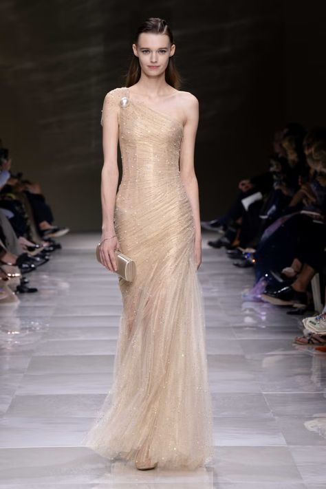 Armani prive couture aw24 Armani Prive Couture, Armani Dress, Armani Prive, Couture Collection, Couture Fashion, Fashion Week, Dior, Highlights, Wedding Dresses