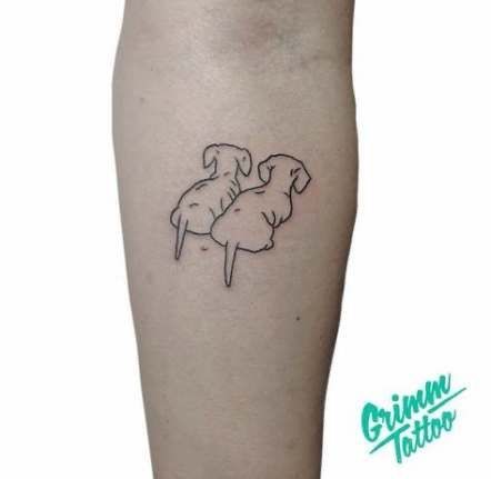 Tattoo Dog Outline, Doxie Tattoo, Daschund Tattoo, Arte Dachshund, Tatoo Dog, Small Dog Tattoos, Dachshund Tattoo, Tattoo Dog, Dog Outline