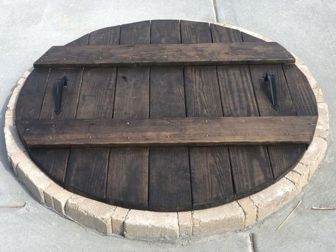 Fire Pit Cover Diy, Fire Pit Cover Ideas, Diy Propane Fire Pit, Septic Tank Covers, Fire Pit Table Cover, In Ground Fire Pit, Round Fire Pit Cover, Fire Pit Party, Well Cover