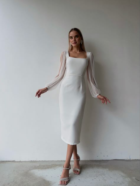 #bride #womensclothing #womenfashion #fashion #outfit #aesthetic #style #styleblogger 2nd Wedding Dress, Courthouse Wedding Dress, White Bridal Shower, Dress Design Ideas, 2nd Wedding, Beautiful Evening Dresses, Classy Wedding Dress, Sisters Dress, Dress Couture