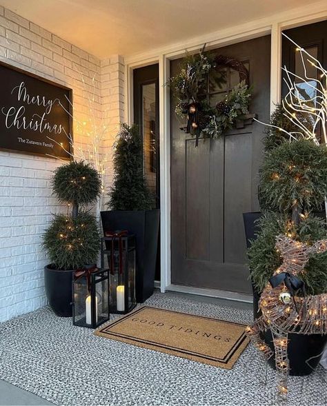 Christmas With Black Decor, Merry Christmas Front Porch Sign, Christmas Entryway Decor Front Entry, Blessed Ranch, Christmas Porches, Christmas Entry, Christmas Entryway, Christmas Decor Inspiration, Christmas Front Doors