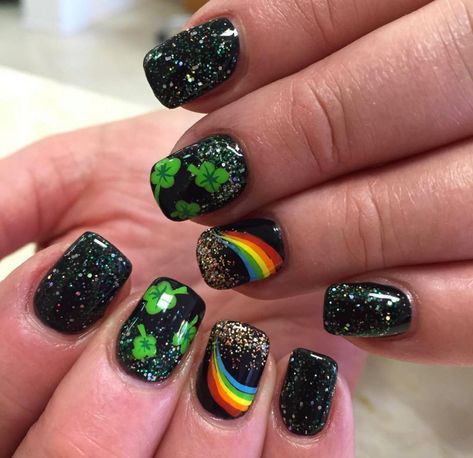 Black With Green Sparkle Nails, Irish Nails Designs, Saint Pattys Day Nails, St Patricks Day Nails Acrylic, March Nails Ideas St. Patrick's Day, Irish Nail Designs, Nails Designs Simple, St Patricks Nail Designs, Patrick Nails