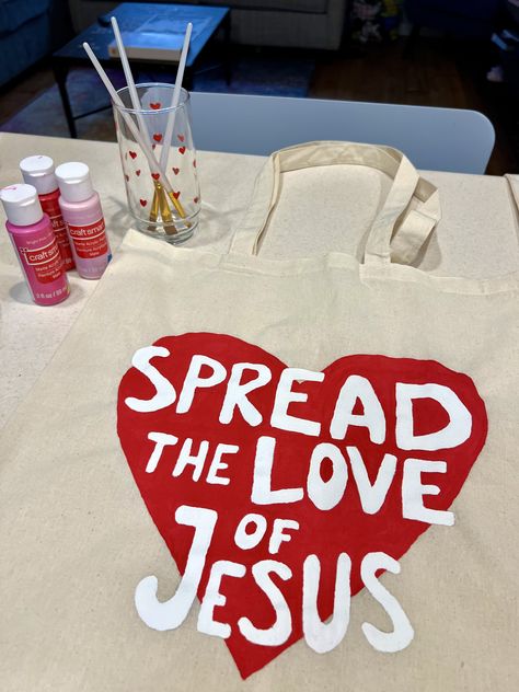 Christian Crafts To Sell Easy Diy, Christian Craft Ideas For Women, Woman Evolve, Summer Fun Ideas, Bible Study Crafts, Christian Activities, Christian Tote Bags, Bible Bag, Christian Crafts