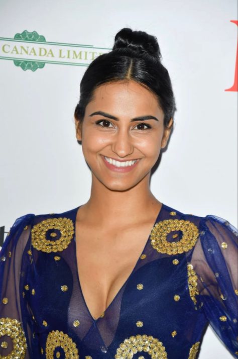 Amrit Kaur, York University, Hbo Max, College Girls, Face Claims, Actors & Actresses, Pretty People, University, Hollywood