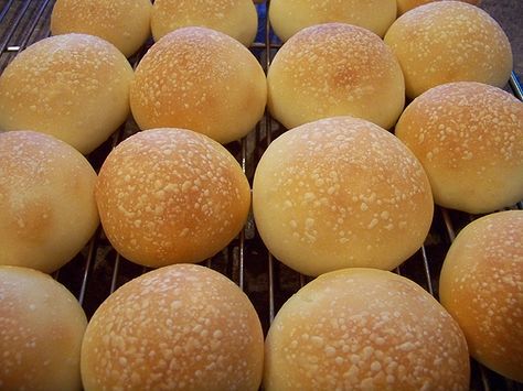 Overnight Buns Dinner Rolls, Overnight Buns Recipe, Overnight Buns, Air Buns, Yeast Buns, Yeast Roll, Homemade Buns, Buns Recipe, Breads & Buns