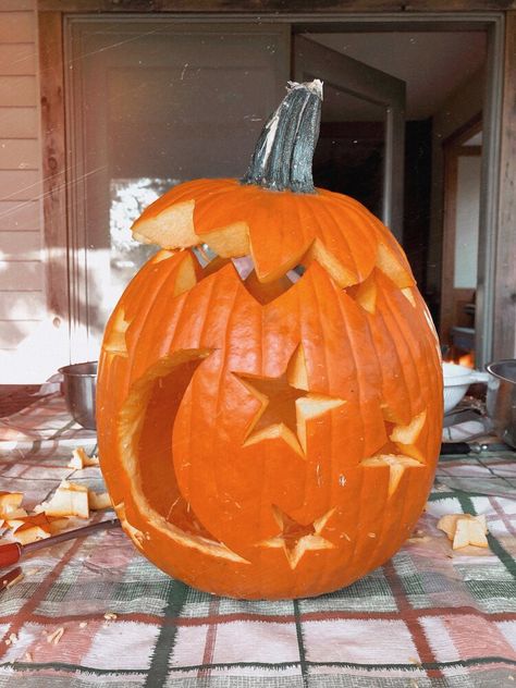 Taylor Swift Pumpkin Carving, Taylor Swift Pumpkin, Aw 2024, Carve Pumpkins, Pumpkin Ideas, My Sister, Fall Vibes, Pumpkin Carving, 2nd Birthday