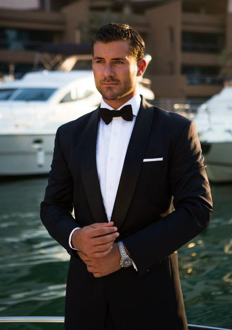 James Bond inspired Midnight blue tuxedo with black satin shawl lapel. 100% Italian Wool from Reda. Black Dress For Men, Wedding Tux, Groom Wedding Attire, Black Suit Wedding, Blue Tuxedos, Groom And Groomsmen Attire, Wedding Suits Groom, Wedding Groomsmen, Tuxedo Wedding