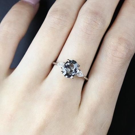 Oval Wedding Rings, 3 Stone Engagement Ring, 3 Stone Engagement Rings, Spinel Ring, Engagement Ring Ideas, Classic Wedding Rings, Engagement Ring Diamond, Classic Engagement Rings, Rose Engagement Ring