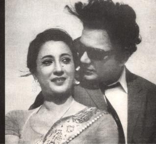 SUCHITRA & Uttam .. da ever green on screen  couple of Bengoli cinema Uttam Kumar, Suchitra Sen, Old Bollywood Movies, Bollywood Pictures, Film World, Retro Bollywood, Indian Star, Vintage Bollywood, Indian Movies