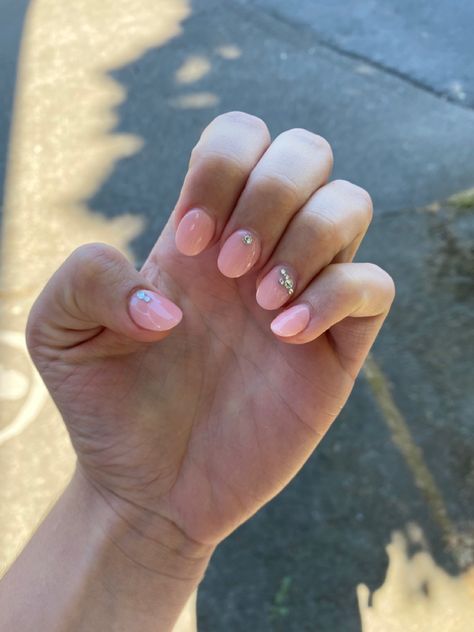 Nude Pink Nails With Rhinestones, Pink Nails Gems, Pink Nails With Rhinestones, Jewel Nails, Nude Pink Nails, Nails Gems, Nails With Rhinestones, Nail Jewels, Bling Nails