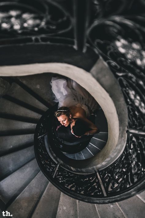 Stairway Wedding Photos, Spiral Staircase Photoshoot Ideas, Wedding Photography On Stairs, Spiral Staircase Photoshoot, Staircase Shoot, Spiral Staircase Couple Photo, Staircase Photoshoot, Bride On Stairs Photo Ideas, Window Portrait