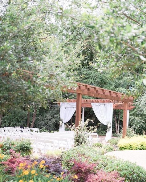 Wildwood Inn Denton Weddings Dallas Wedding Venues 76210 Ceremony Pergola, Dallas Garden, Colorful Landscaping, Garden Wedding Venues, Courtyard Wedding, Dallas Wedding Venues, Panoramic Photography, Hidden Garden, Garden Wedding Venue