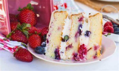 Lemon Berry Mascarpone Cake Recipe Raspberry Mascarpone Cake, Mascarpone Cake Recipe, Berry Mascarpone Cake, Raspberry Mascarpone, Mascarpone Cake, Italian Desserts Traditional, Raspberry Desserts, Mascarpone Cream, Bowl Cake