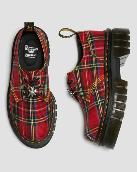 Tartan Shoes, Tartan Material, Heaven By Marc Jacobs, Stewart Tartan, Yellow Heels, Funky Shoes, New Rock, Red Tartan, Aesthetic Shoes