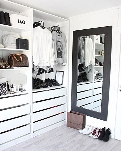 16 Stylish Wardrobe Ideas That Use The Ikea Pax - Chloe Dominik Ikea Pax Closet, Walk In Closet Design, Closet Renovation, Open Closet, Wardrobe Room, Closet Decor, Dekorasi Kamar Tidur, Dream Closets, Girly Room