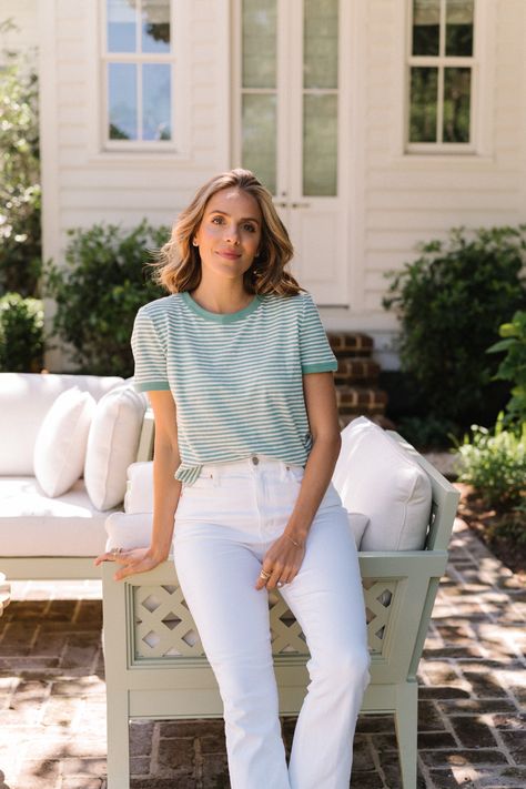 Julia Berolzheimer Outfits, Mom Outfit Summer, Moms Outfit, Hot Mom Outfits, Casual Mom Outfits, Summer Mom Outfits, Spring Outfit Women, Preppy Mom, Mom Outfits Spring