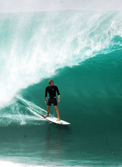 John John Florence In His Natural Habitat. Wind Surfing Photography, Surf Boy, John Florence, Surfing Tips, John John Florence, Surfing Aesthetic, Mavericks Surfing, Gopro Surfing, Surfing Photos