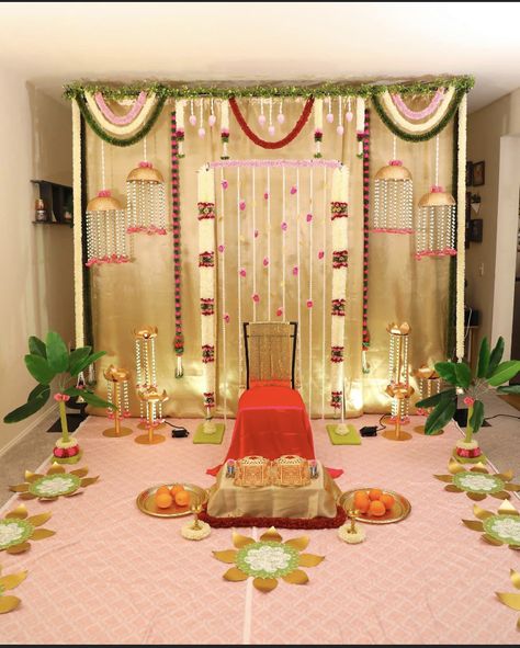 Pelli Kuthuru Backdrop, Nalungu Decoration At Home, Pellikoduku Function Decoration, Traditional Backdrop Decoration At Home, Housewarming Backdrop Ideas, Halfsaree Function Decoration Ideas, Simple Pellikuthuru Decoration At Home, Sreemantham Backdrop, Pellikuturu Decoration At Home