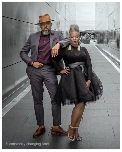 Couples Fashion, Growing Older, Beautiful Gray Hair, Hello Fashion, Black Love Couples, Stylish Couple, Advanced Style, Ageless Style, Ageless Beauty