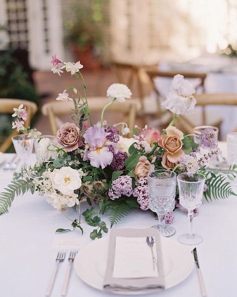 Lilac Wedding, Wedding Floral Centerpieces, Purple Wedding Flowers, May Weddings, Floral Inspiration, Lavender Wedding, Wedding Table Settings, Wedding Tablescapes, Wedding Flower Arrangements