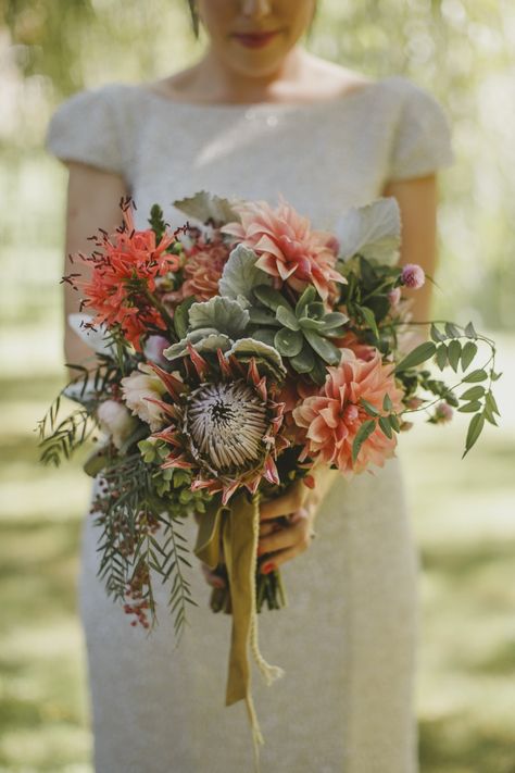 Dahlia and protea bouquet by Mikarla Bauer / Suzanne Harward gown Protea Wedding, Protea Bouquet, Dahlia Bouquet, Red Bouquet Wedding, Tropical Wedding Flowers, Beach Wedding Flowers, Wedding Venue Inspiration, Fall Wedding Bouquets, Fall Inspiration